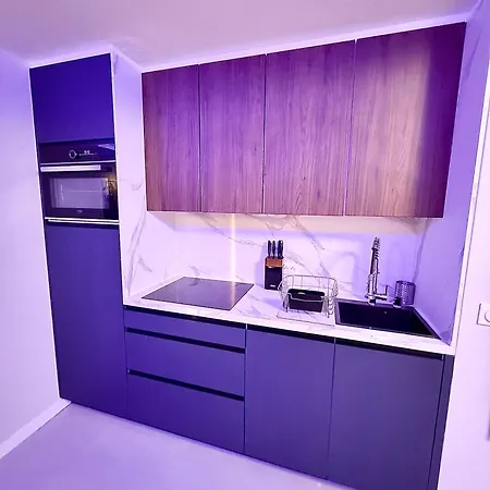 Azuria Apartment *